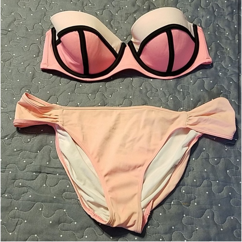 Victoria’s Secret Strapless Bikini Set